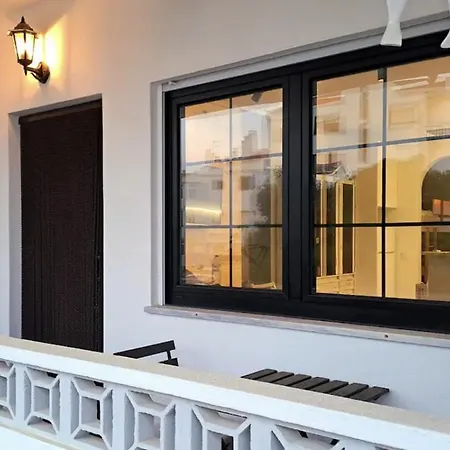 Santa Cruz Ferias De Sonho Silveira (Lisbon)